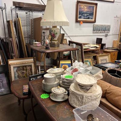 Estate sale photo