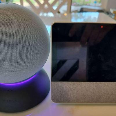 Amazon Alexa Echo 4th Gen Smart Hub + Lenovo Smart Display 7