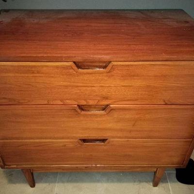 Mid Century Modern Low Chest Of 3 Drawers