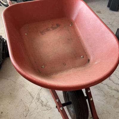 True Temper Wheelbarrow 