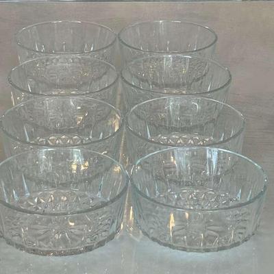 VIntage Arcoroc France Salad/Fruit Bowls. Starburst Design. 4” Qty-8