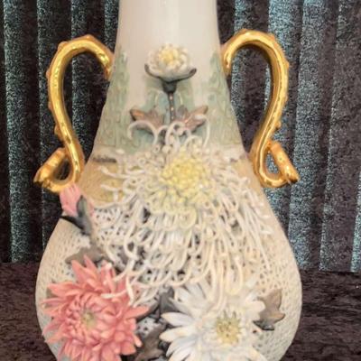 Vintage 18" Campodimonte Porcelain Reticulated Vase
