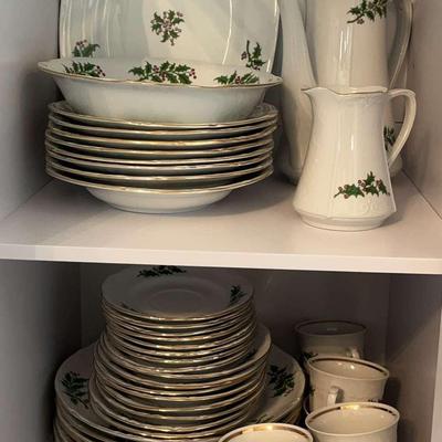 Holiday Dinnerware Set By Chodziez - Made In Poland