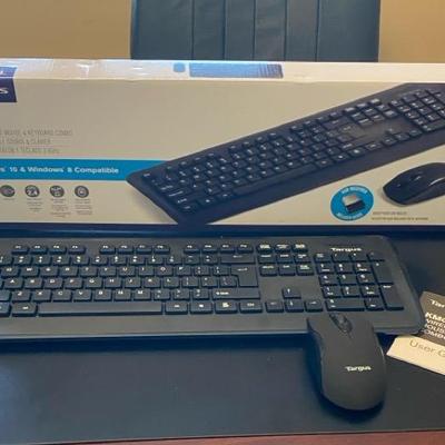 Targus Keyboard with wireless mouse
