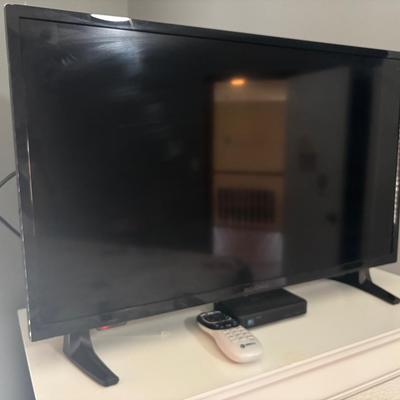 Insignia 32” HD TV