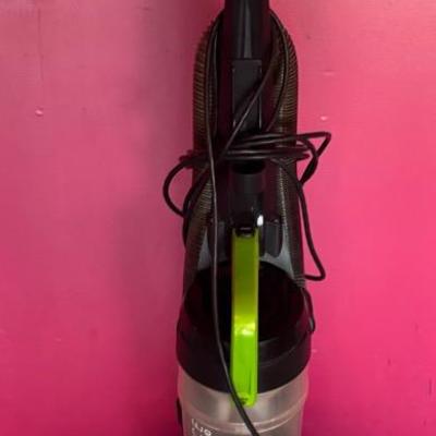 Rewinding cord, vacuum cleaner