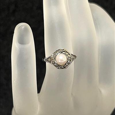 “Vintage” Pearl & Marcasite Sterling Silver Ring