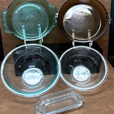 “Pyrex” and More Baking Dishes