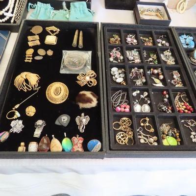 Sale Photo Thumbnail #50