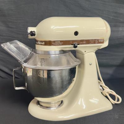 KitchenAid Stand Mixer + Bowl & Attachments! 