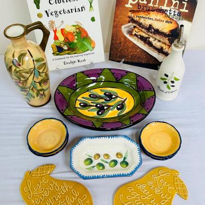 Olive Themed Lot