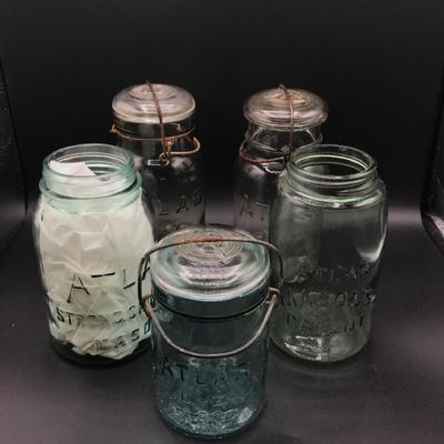 Lot of 5 Antique Atlas Mason Jars – Strong Shoulder & E-Z Seal Variants, Clear & Aqua Glass