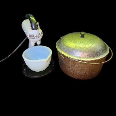 Vintage Sunbeam Mixer & Aluminum Dutch Oven