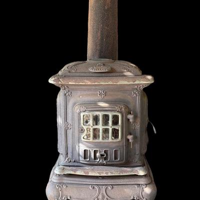 Antique Comfort Seller Cast Iron Wood Burning Stove – No. 21