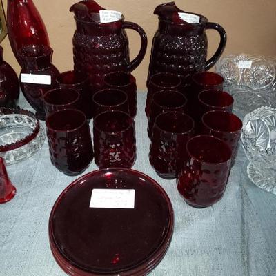 Sale Photo Thumbnail #20: Glass Collectibles