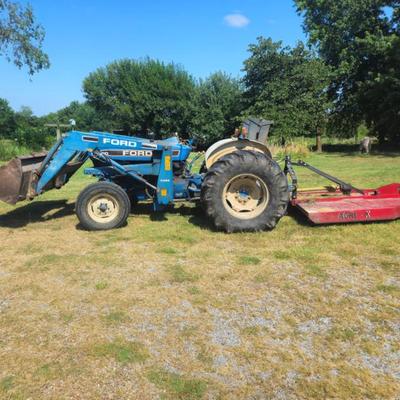 3930 Ford Tractor