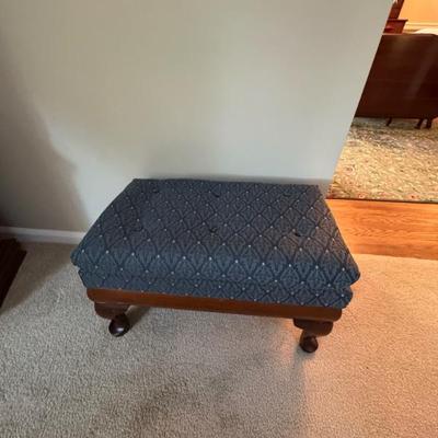 Sale Photo Thumbnail #36: Storage stool 