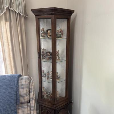 Sale Photo Thumbnail #6: Vintage Curio Cabinet. 