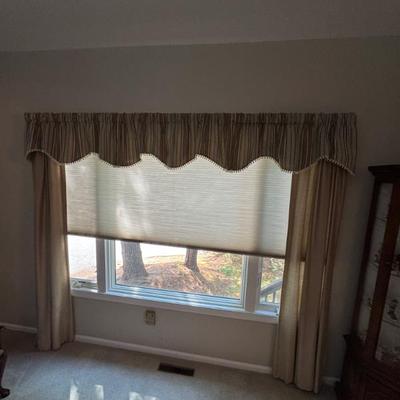 Sale Photo Thumbnail #37: Draps for sale 