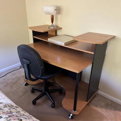 Sale Photo Thumbnail #41: Multi Level Office Desk 