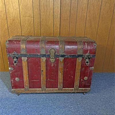 Vintage Steamer Trunk .jpg