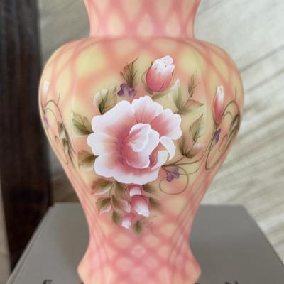 Fenton 'Adoration Rose' On Burmese, Connoisseur Collection 2003 Vase