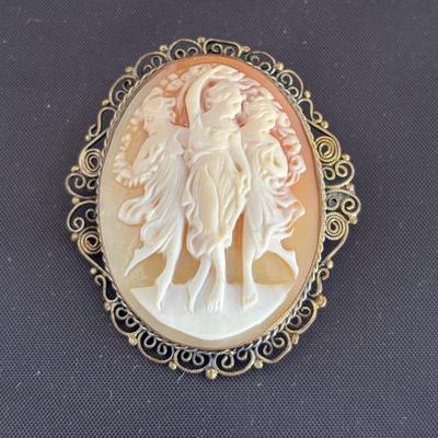 Carved Shell Cameo Brooch