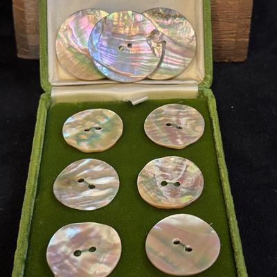 Weisfield's Mother Of Pearl Buttons