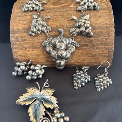 Mexico Silver Grape Cluster Necklace And Earrings And Taxco Sterling Brooch