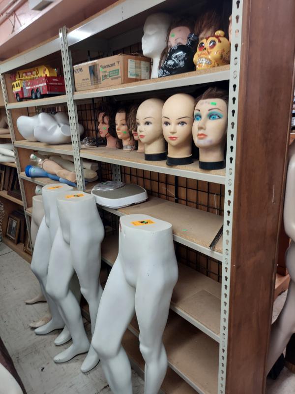 Sale Photo Thumbnail #146