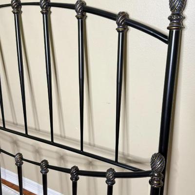 Queen Size Ornate Metal Bed Frame with Side Rails and Bed Slats - Complete Frame
