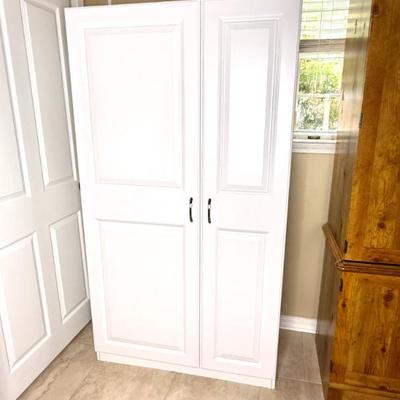 White Laminate Wardrobe with Shelves and Hanging Rack