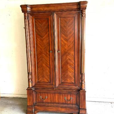 Pulaski Furniture - Beckenham Armoire