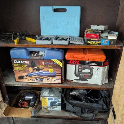 Lot #165 - Large Lot of Tools Including Precision Screwdrivers, Black & Decker Drill Bit/Socket Set, Finishing Sander & More