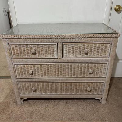 Lot #101 - Vintage 1987 Henry Link Wicker Dresser