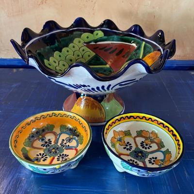 Lot #59 - Handcrafted Mexican Telavera Pottery Fruit Bowl Set