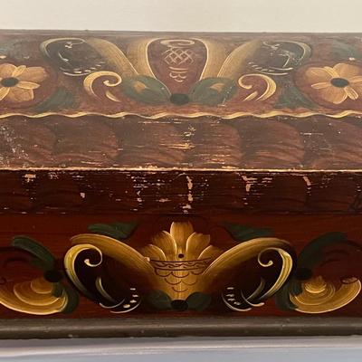 Antique Hand Painted Wooden Box Full Of Cabinet Photos 