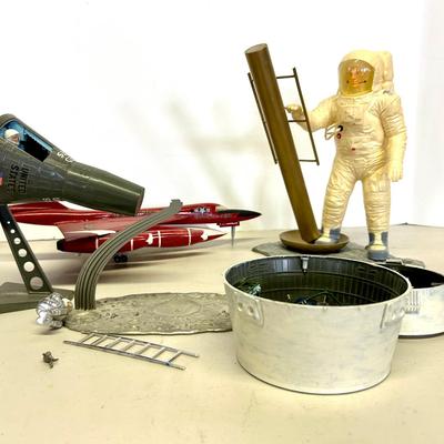 Vintage NASA / Apollo 11 Models