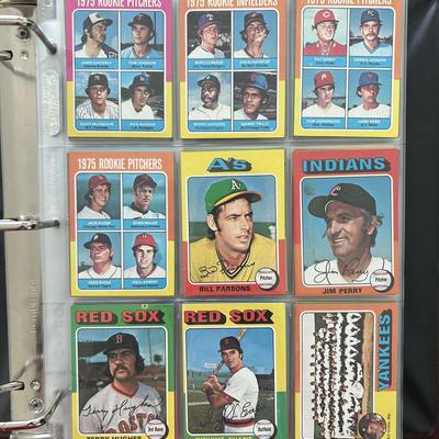 Over 300 1975 Topps Baseball Cards