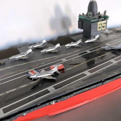 Model Aircraft Carrier 