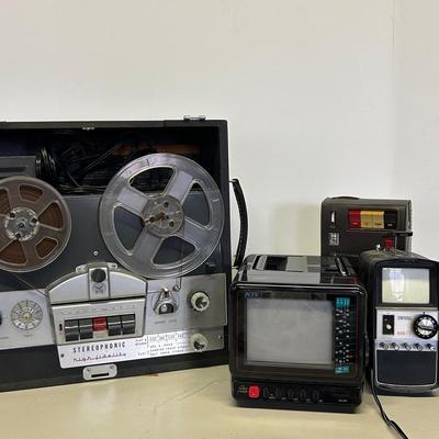 Various Vintage Nonfunctional Home Audio Components