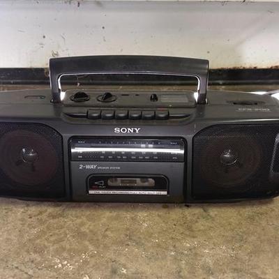 Sony CFS-200 Radio Cassette-Corder