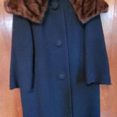 Vintage 3/4 Length Coat with Fur Collar 