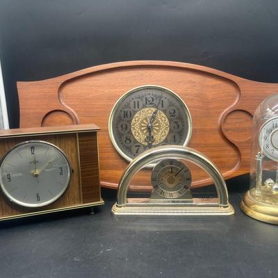 Arrangement of Clocks