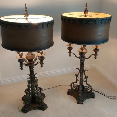 ORNATE OVERSIZED VINTAGE TABLE LAMPS