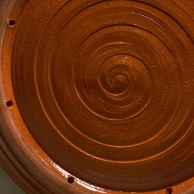 Ceramic Art Pottery Plate with Beautiful Leaf Swirl Design 