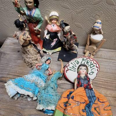 Souvenir Dolls - Spain Mexico Japan And More - Some Need TLC