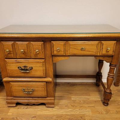 Oak Student Desk