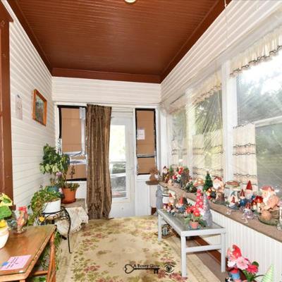 224 foyer