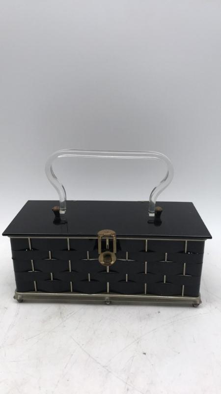 Sale Photo Thumbnail #24